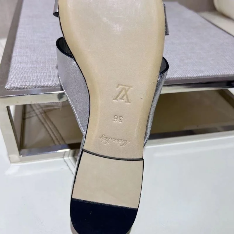 Classic Louis Vuitton Slippers 31097
