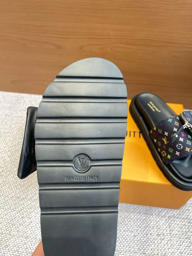 SportInspired Louis Vuitton Slippers 31069