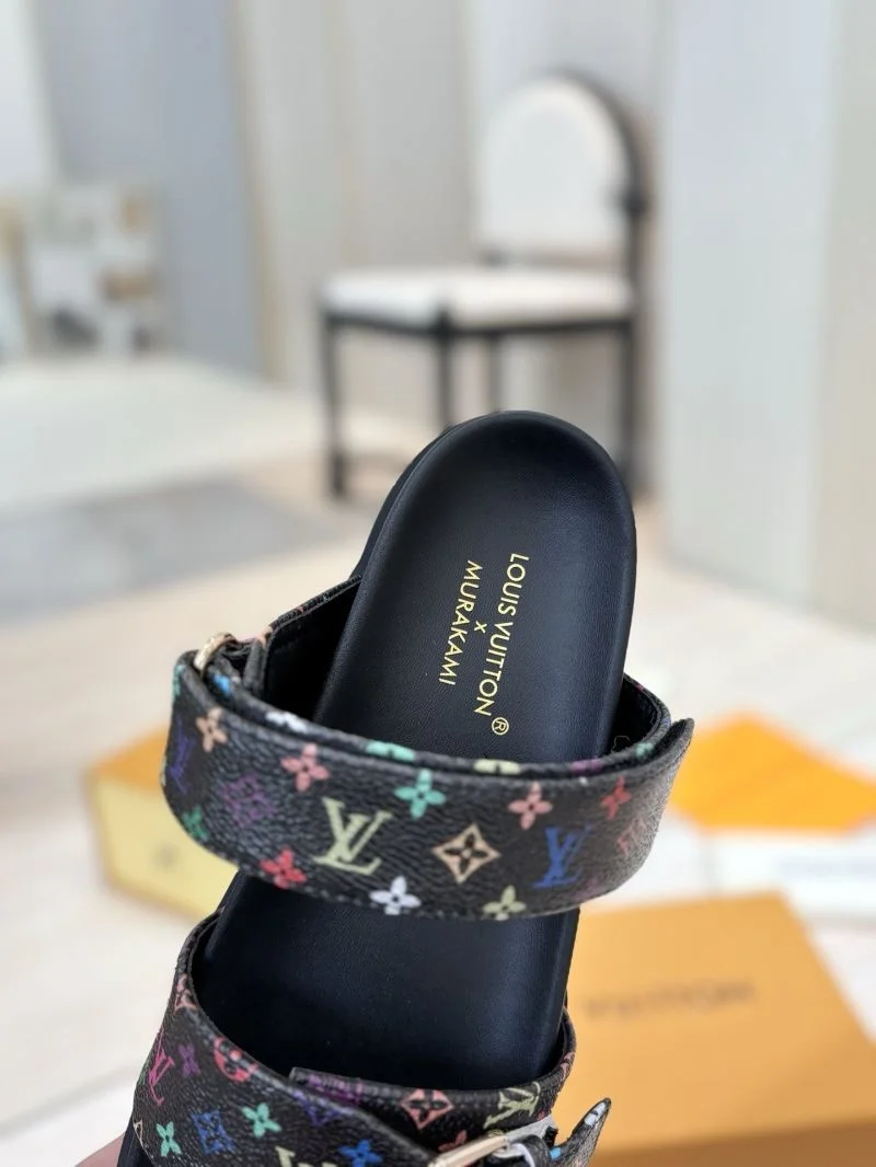 Chic Louis Vuitton Slippers 31063