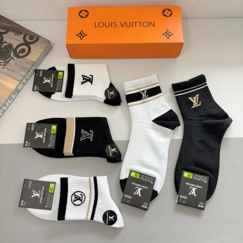 Breathable Louis Vuitton Socks 273227