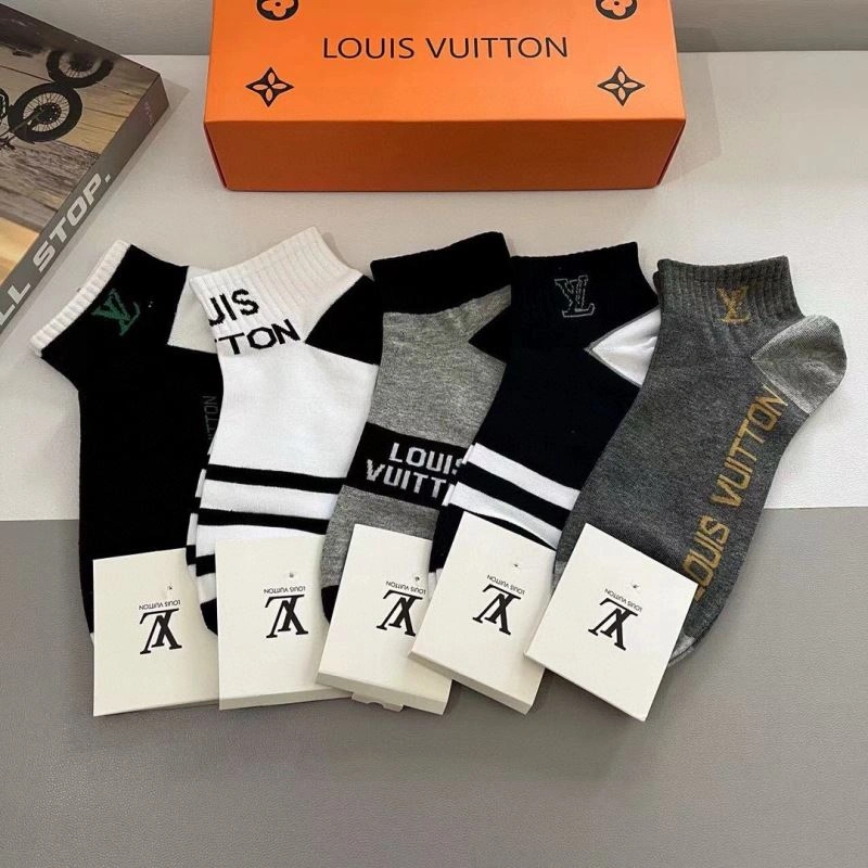 Flexible Louis Vuitton Socks 273219
