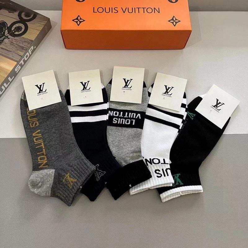 Flexible Louis Vuitton Socks 273219