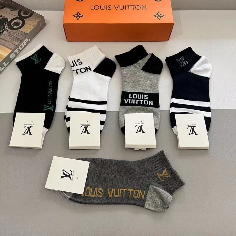 Flexible Louis Vuitton Socks 273219