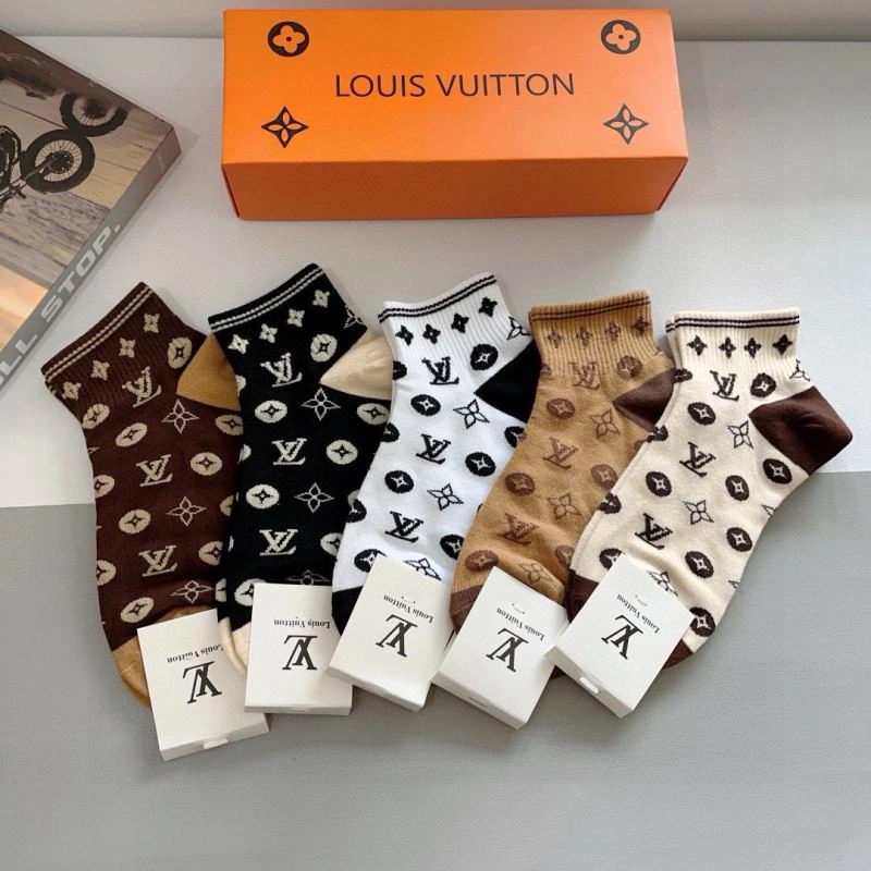 Bold Louis Vuitton Socks 273211