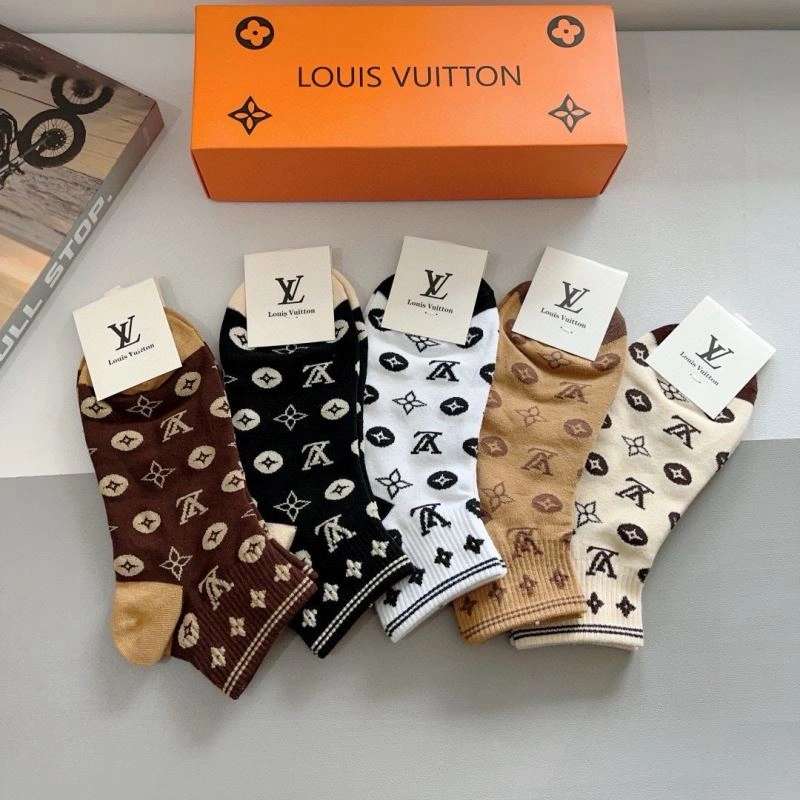 Bold Louis Vuitton Socks 273211