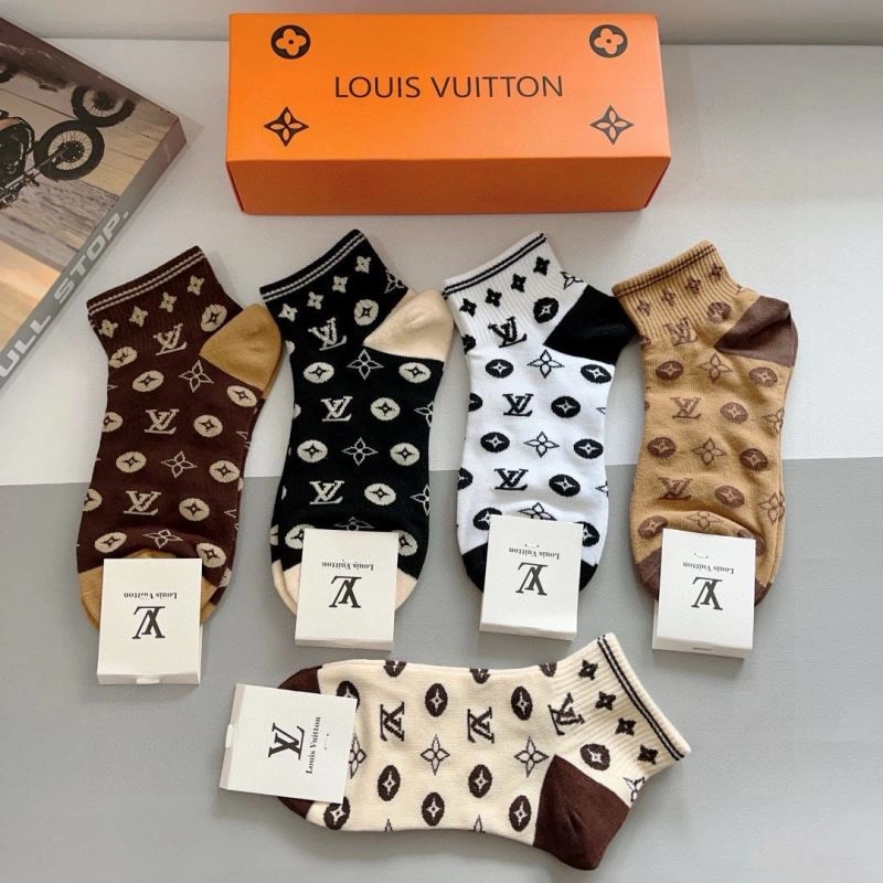 Bold Louis Vuitton Socks 273211