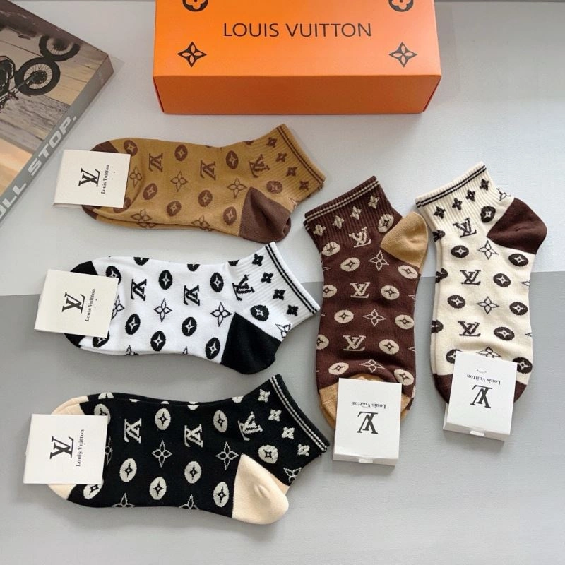 Bold Louis Vuitton Socks 273211