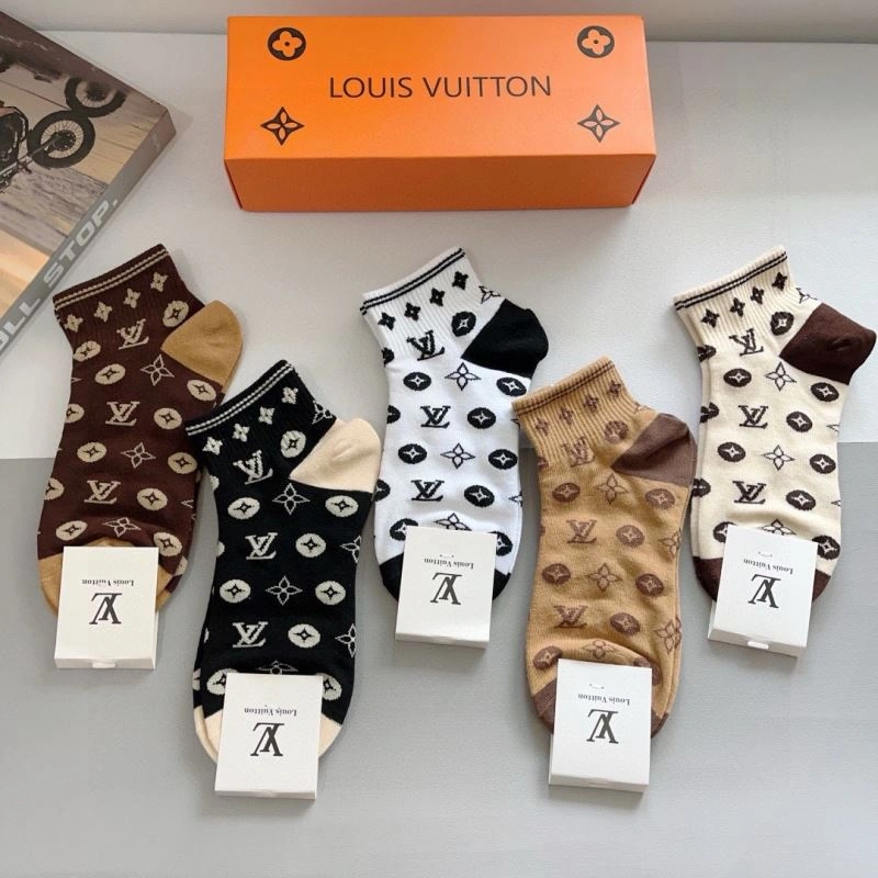 Bold Louis Vuitton Socks 273211