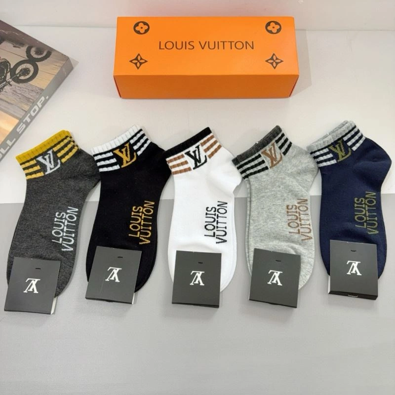 Sporty Louis Vuitton Socks 273212