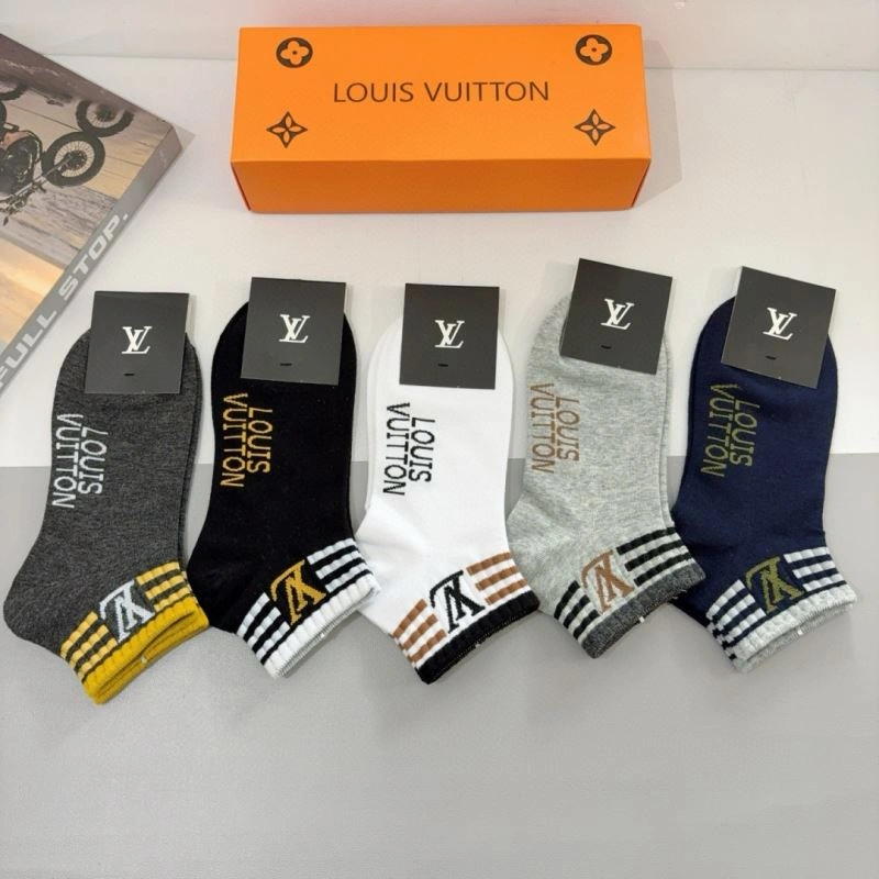Sporty Louis Vuitton Socks 273212