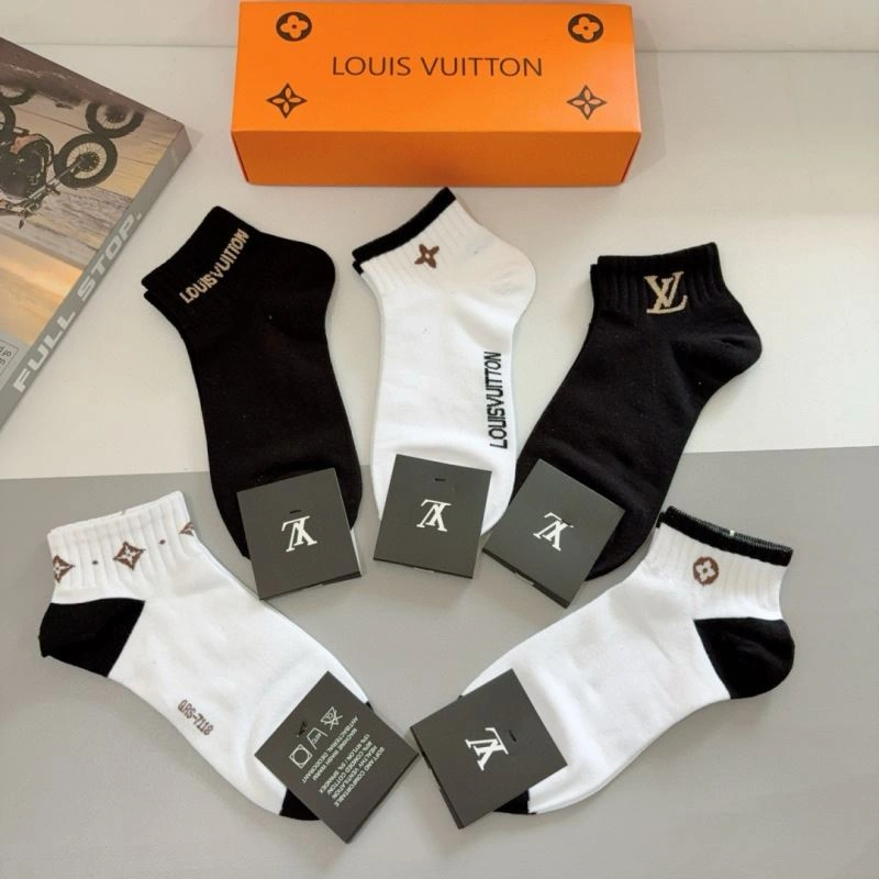 Louis Vuitton Socks Minimalist 273203