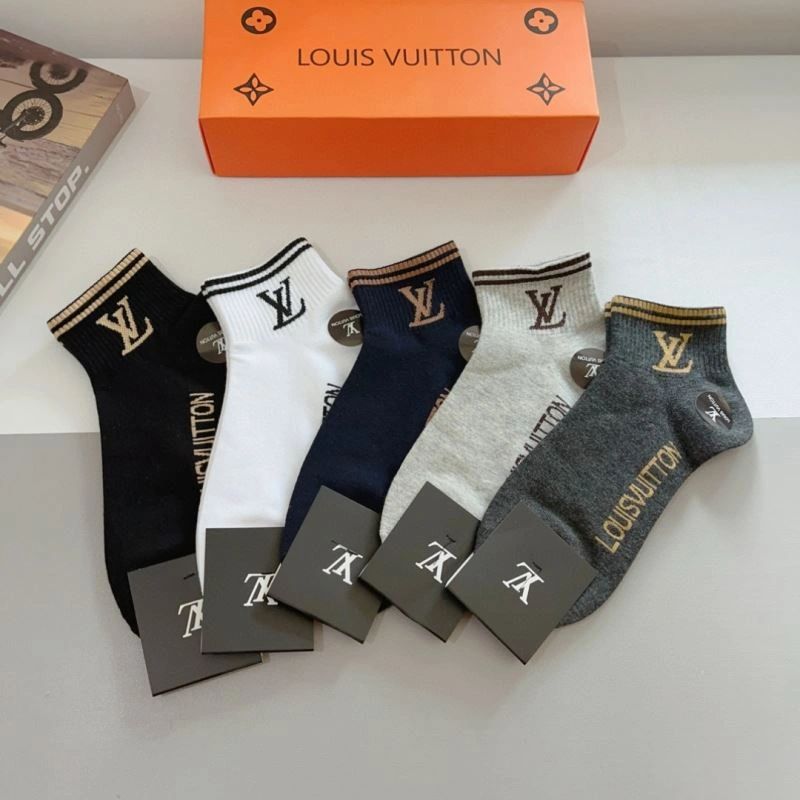 Functional Louis Vuitton Socks 273198