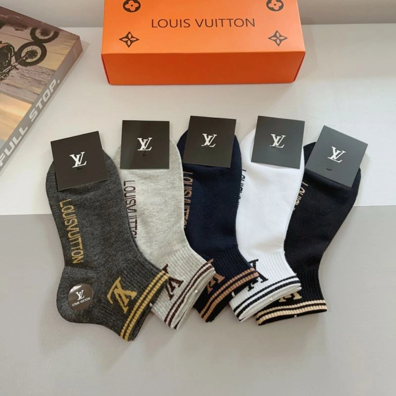 Functional Louis Vuitton Socks 273198