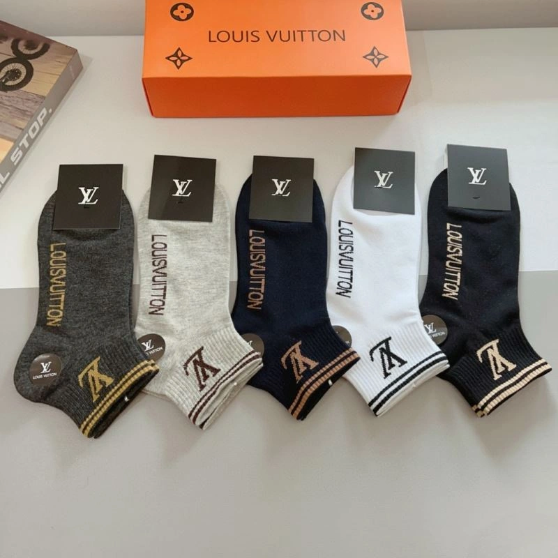 Functional Louis Vuitton Socks 273198