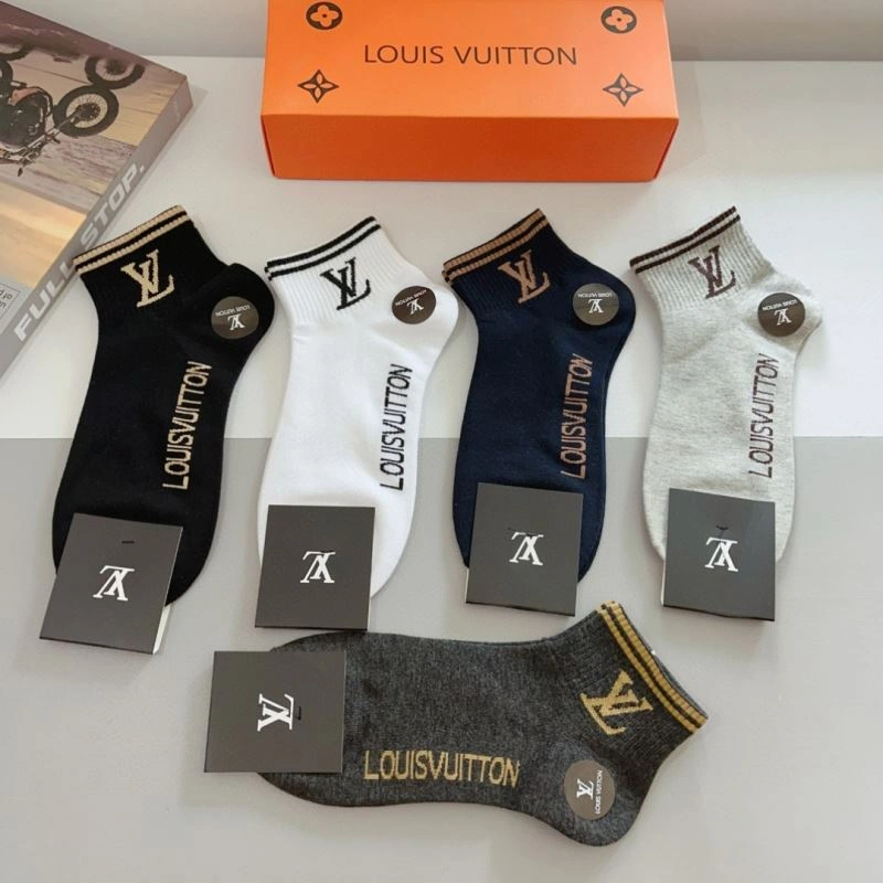 Functional Louis Vuitton Socks 273198