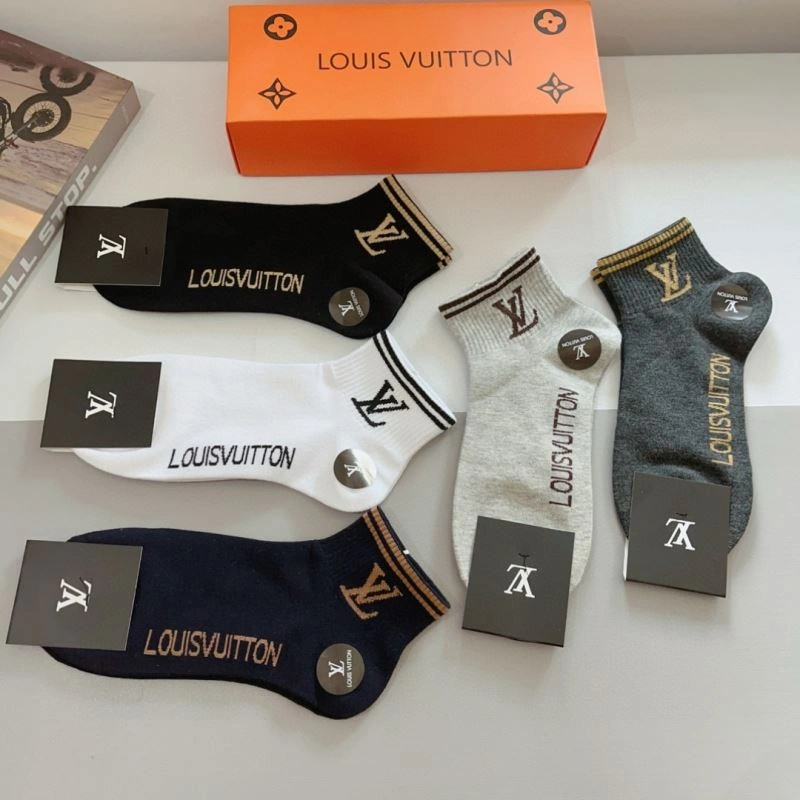 Functional Louis Vuitton Socks 273198