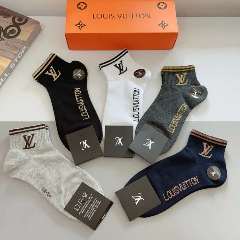 Functional Louis Vuitton Socks 273198