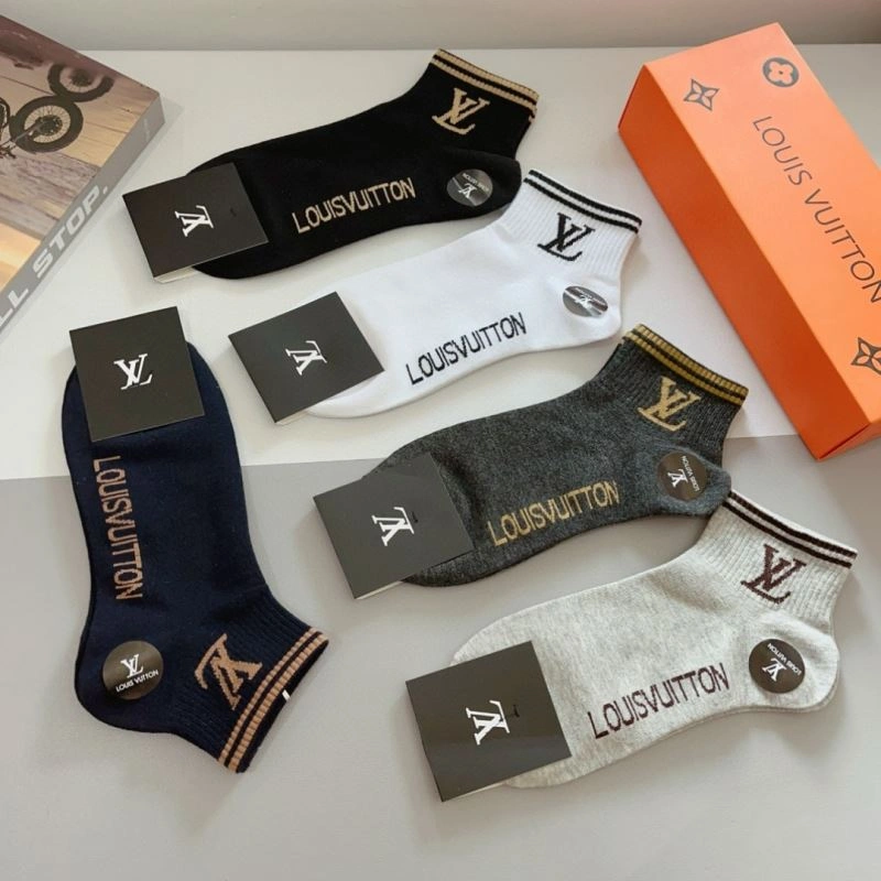 Functional Louis Vuitton Socks 273198
