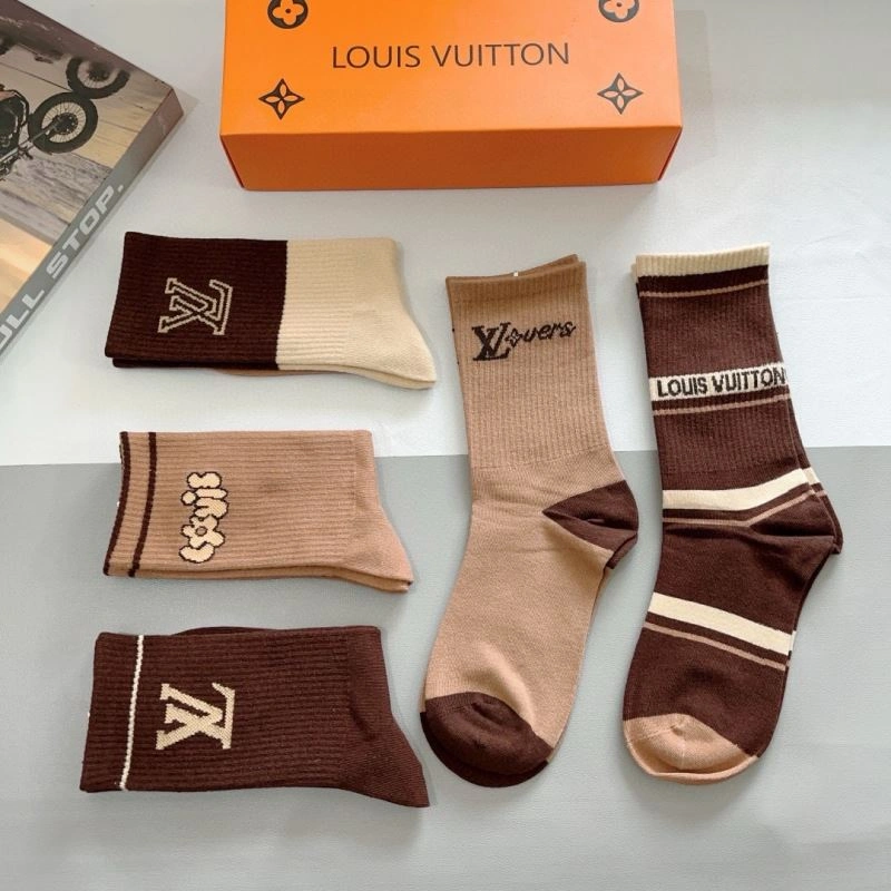 Sleek Louis Vuitton Socks 273189