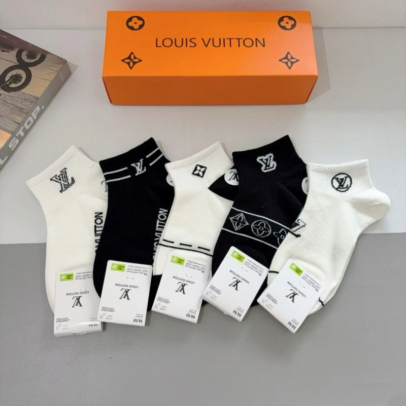 Elegant Louis Vuitton Socks 273093