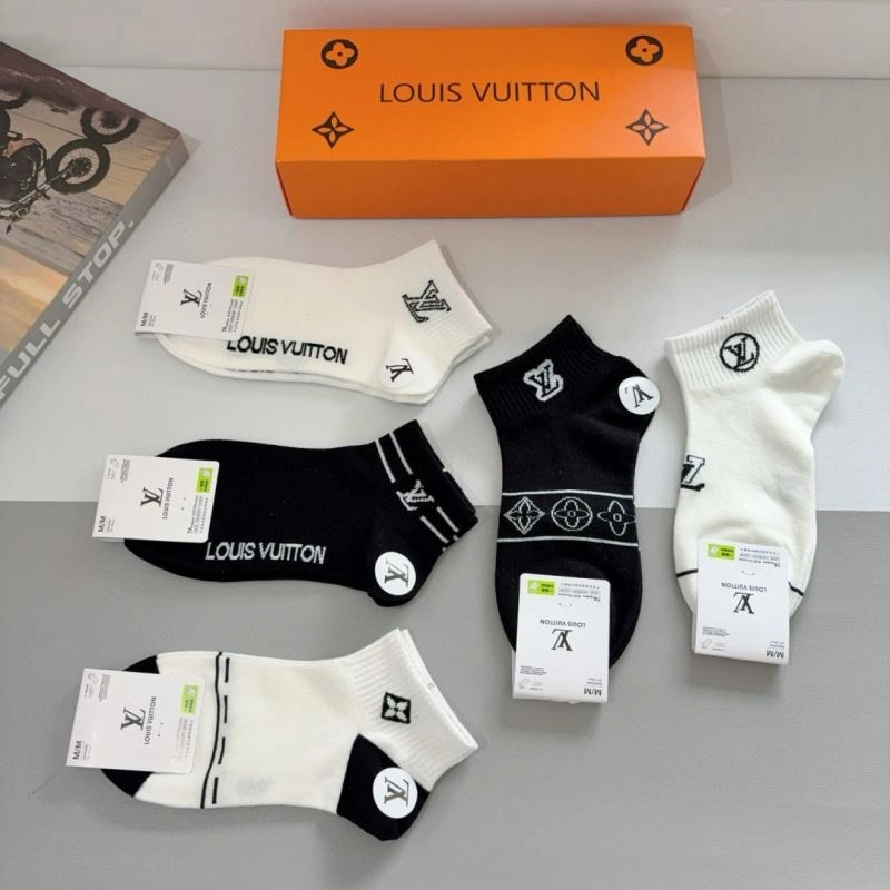 Elegant Louis Vuitton Socks 273093