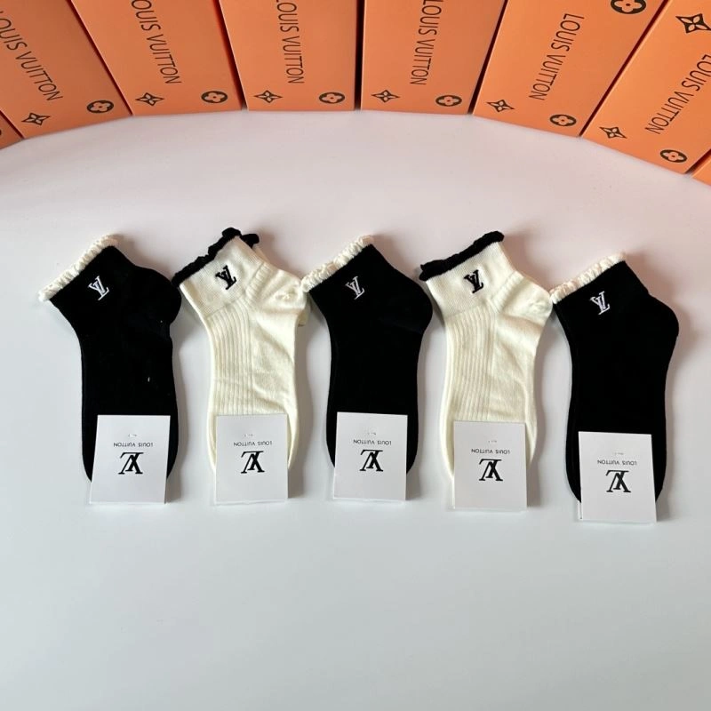 Effortless Louis Vuitton Socks 273611