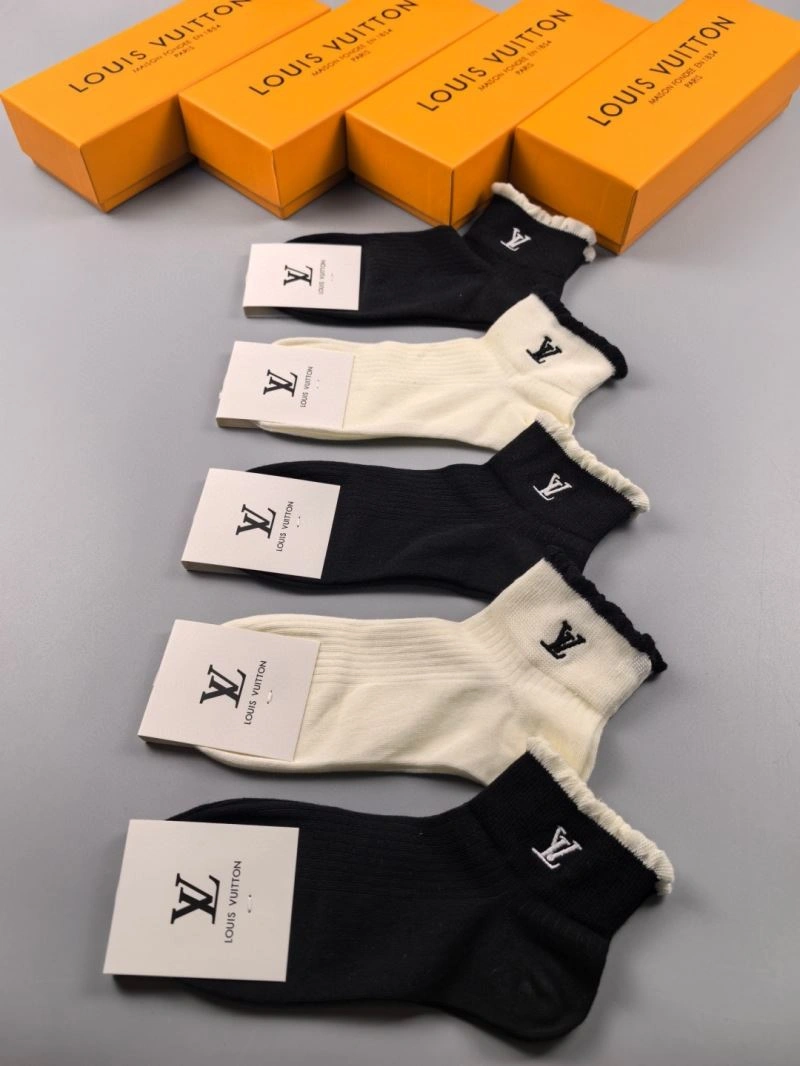 Louis Vuitton Socks Snug 273606