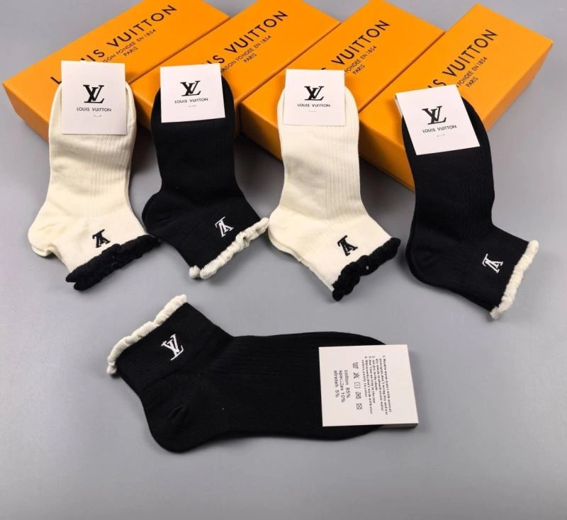 Louis Vuitton Socks Snug 273606