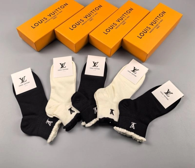 Louis Vuitton Socks Snug 273606
