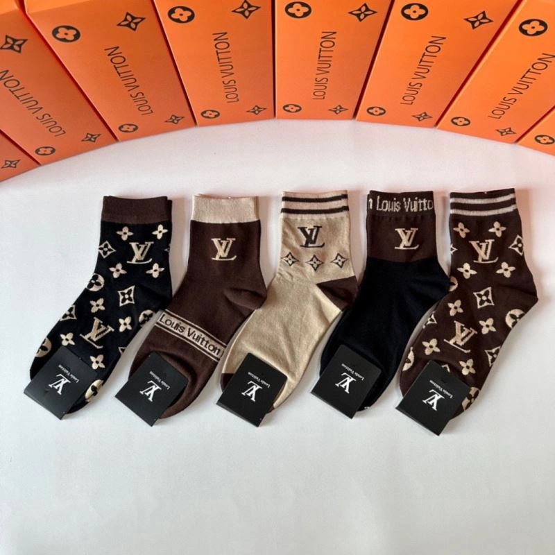 Neat Louis Vuitton Socks 273581