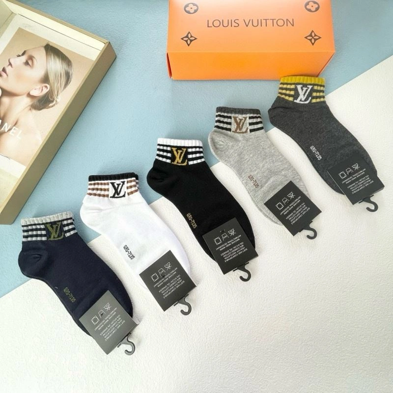 Efficient Louis Vuitton Socks 273590