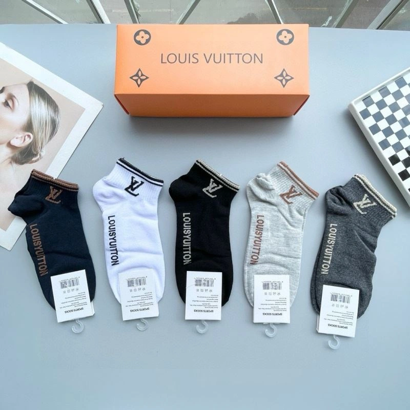 Versatile Louis Vuitton Socks 273064