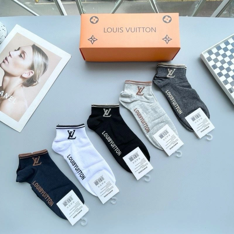 Versatile Louis Vuitton Socks 273064