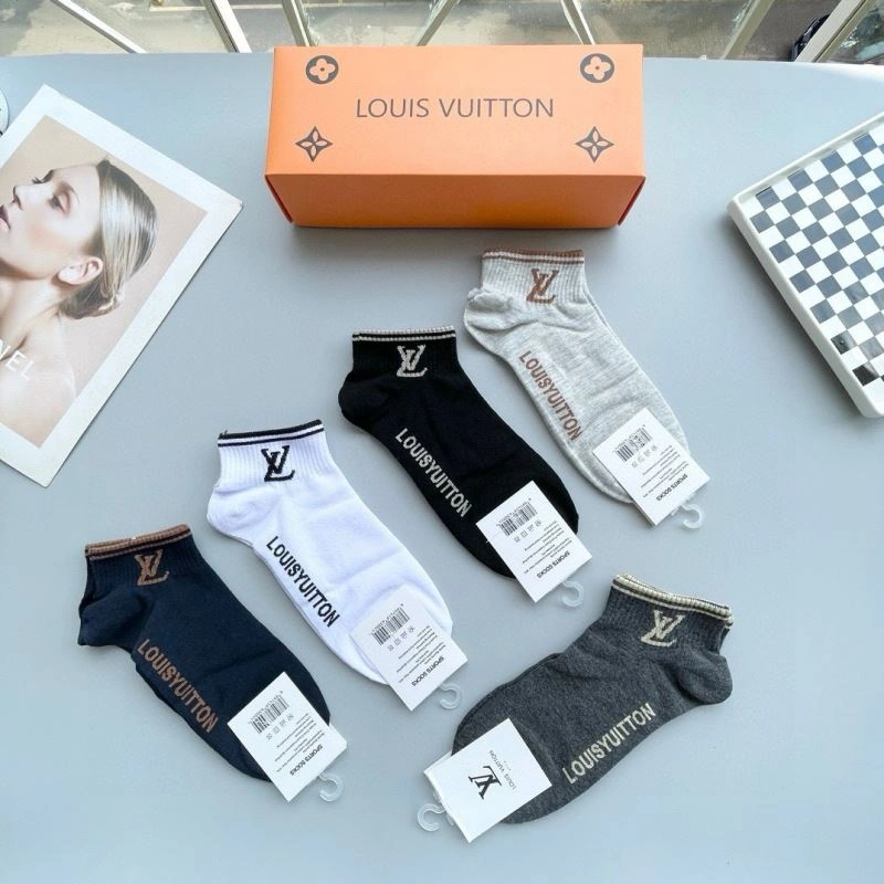 Versatile Louis Vuitton Socks 273064