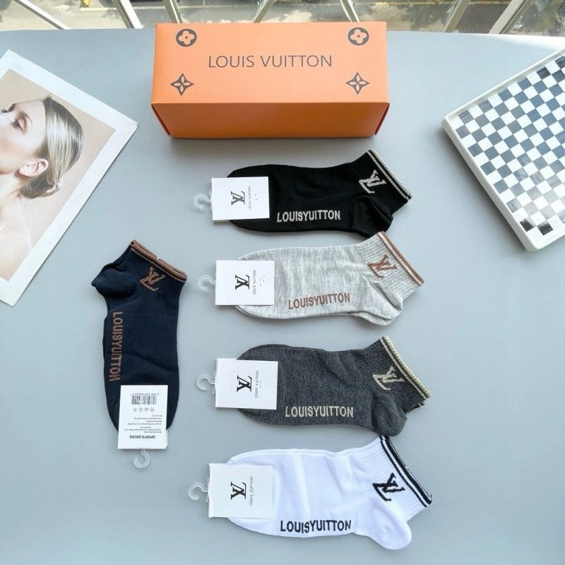 Versatile Louis Vuitton Socks 273064