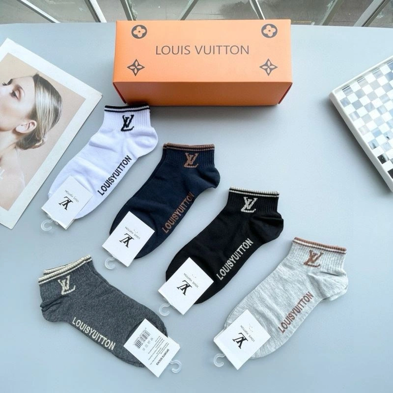 Versatile Louis Vuitton Socks 273064