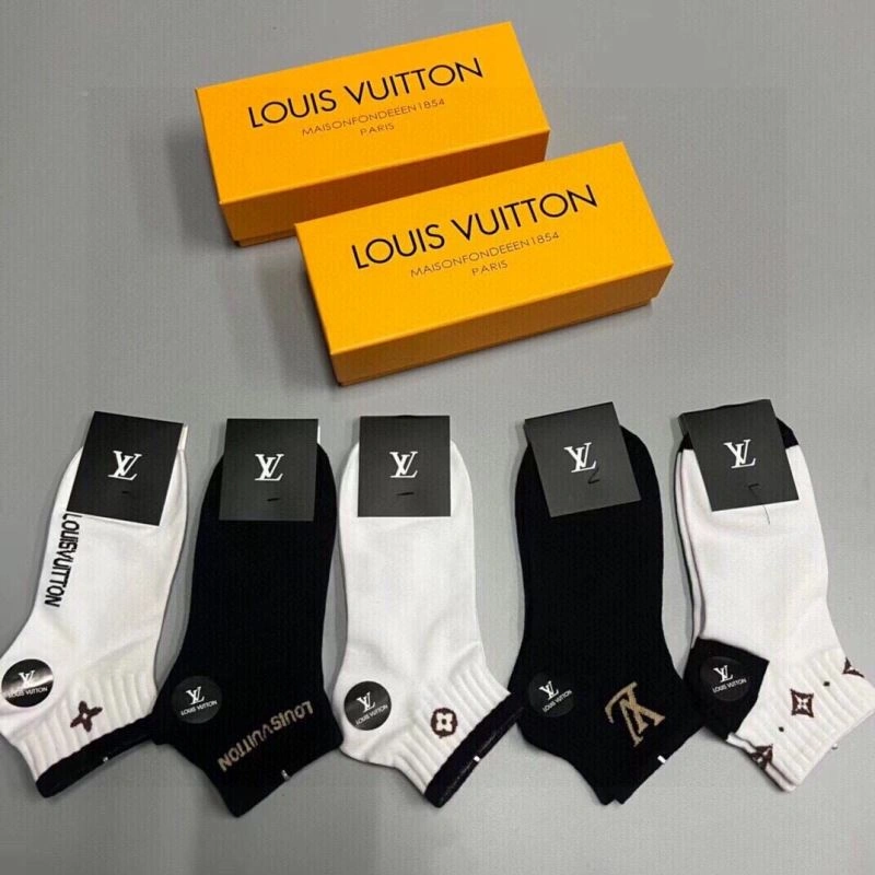 Casual Louis Vuitton Socks 273567