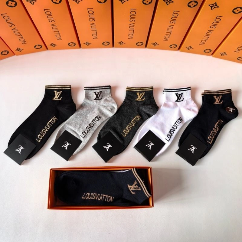 Louis Vuitton Socks WellDesigned 273559