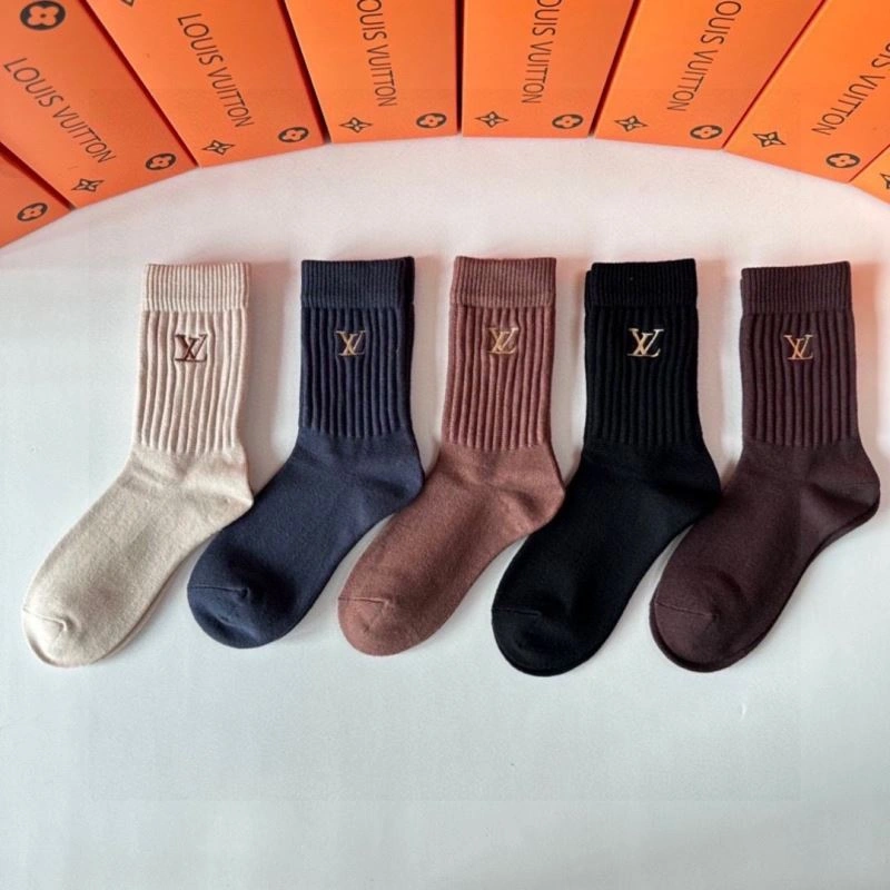 WaterResistant Louis Vuitton Socks 273536
