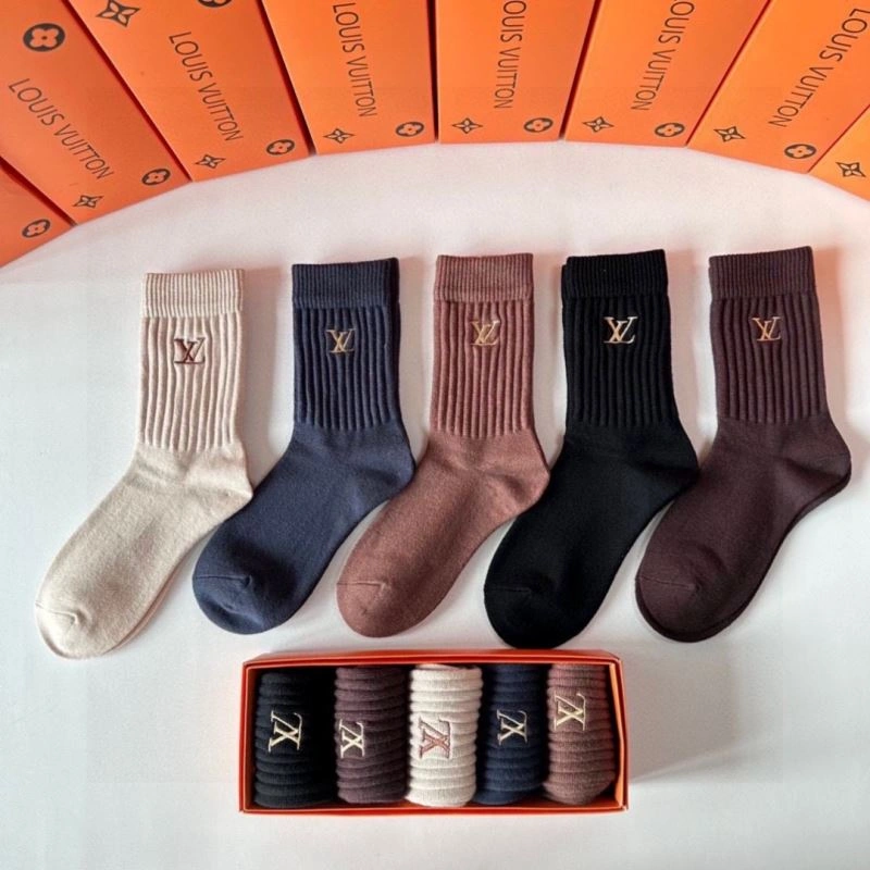 WaterResistant Louis Vuitton Socks 273536