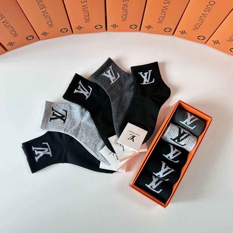 Supportive Louis Vuitton Socks 273562