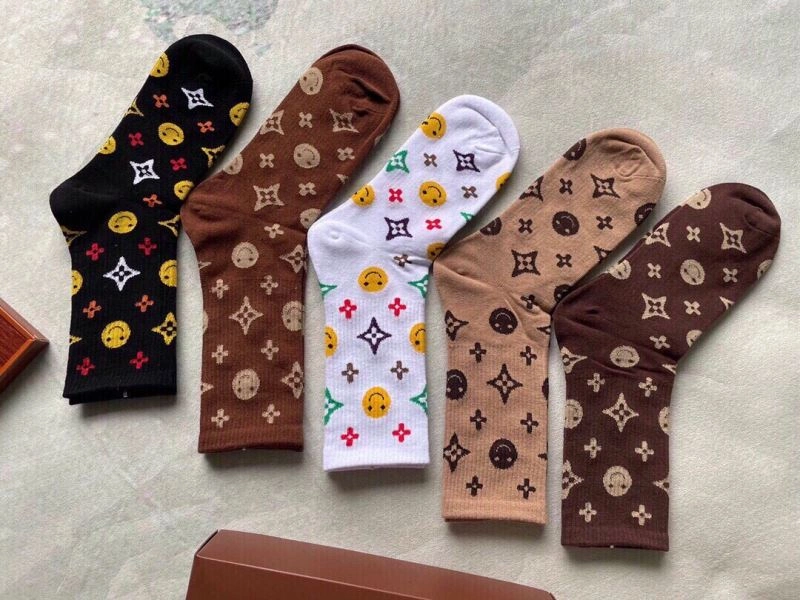 Resilient Louis Vuitton Socks 273555