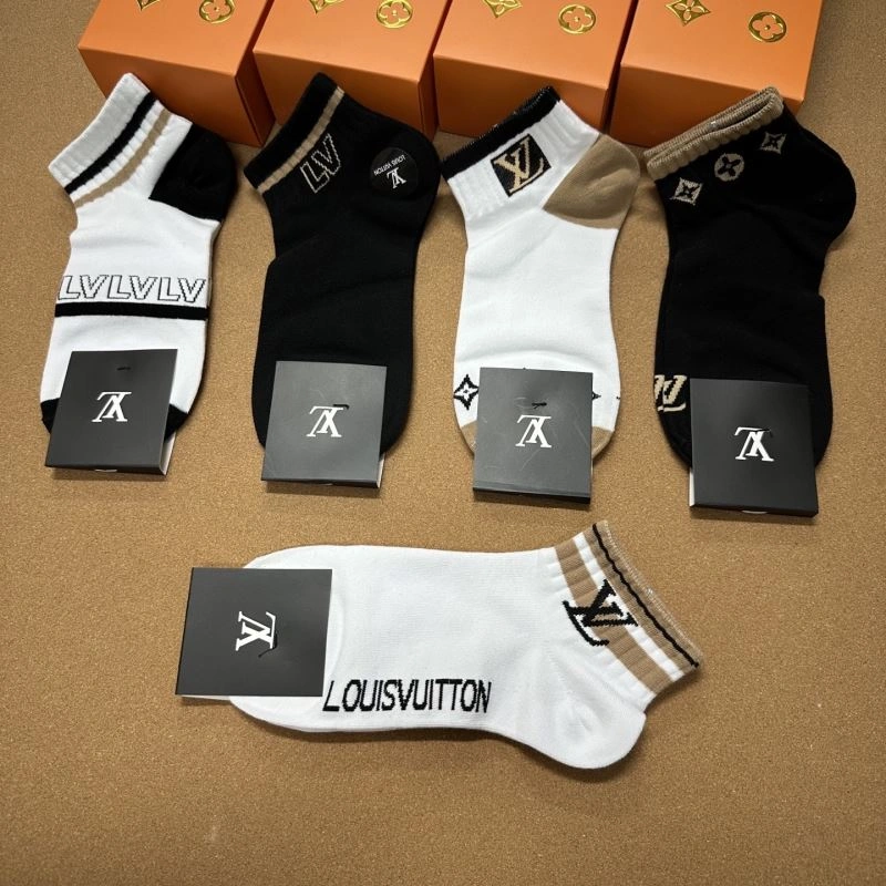 HighQuality Louis Vuitton Socks 273558