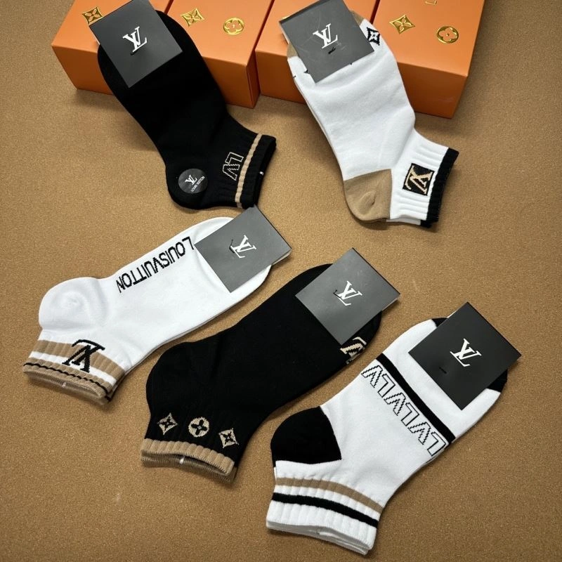 HighQuality Louis Vuitton Socks 273558