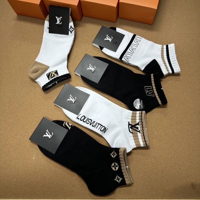 HighQuality Louis Vuitton Socks 273558