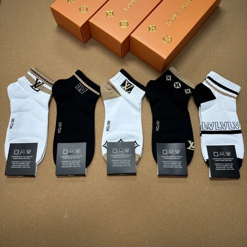 HighQuality Louis Vuitton Socks 273558