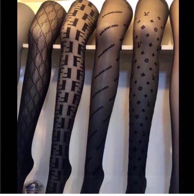 Chic Louis Vuitton Socks 273541