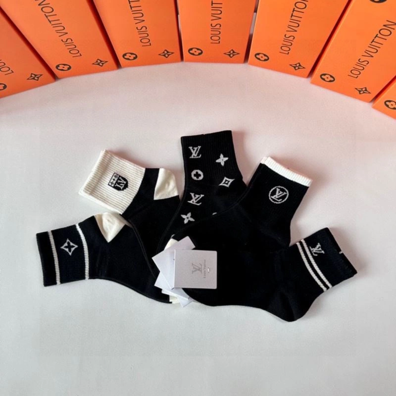 FashionForward Louis Vuitton Socks 273537