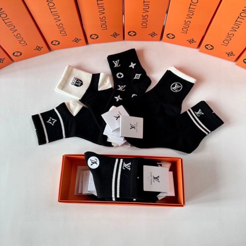 FashionForward Louis Vuitton Socks 273537