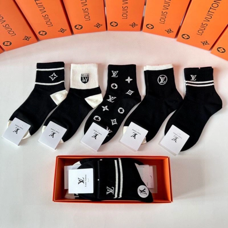 FashionForward Louis Vuitton Socks 273537